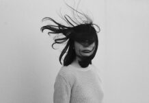 Zagęszczanie włosów – Jak radzić sobie z przerzedzającymi się włosami? Zagęszczanie włosów