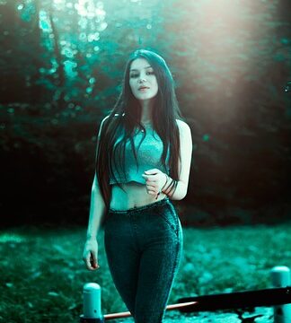 Jak nosić jeansy w ciąży?